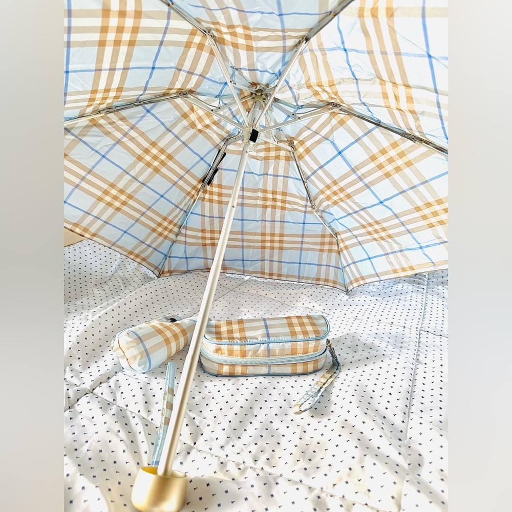 Authentic Vintage Burberry Nova Plaid Light Blue Portable Umbrella Complete Set